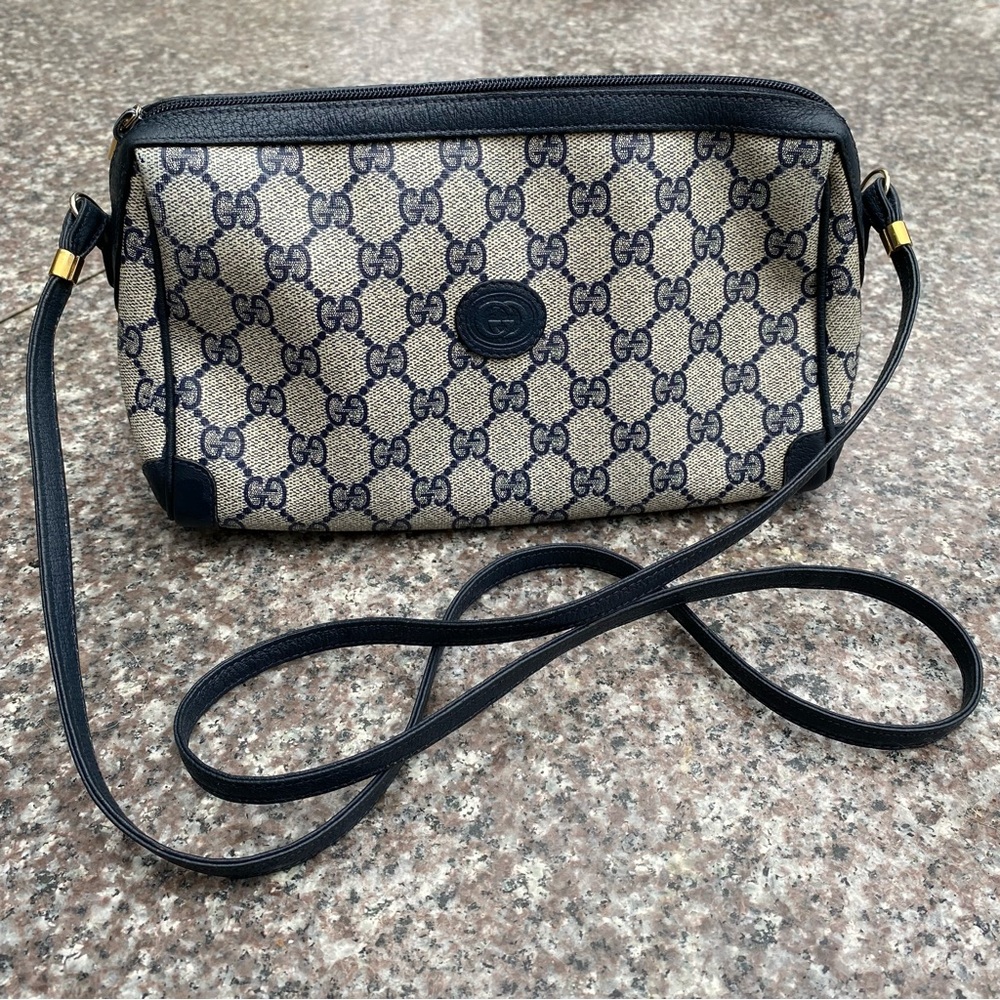 Vintage Gucci crossb bag